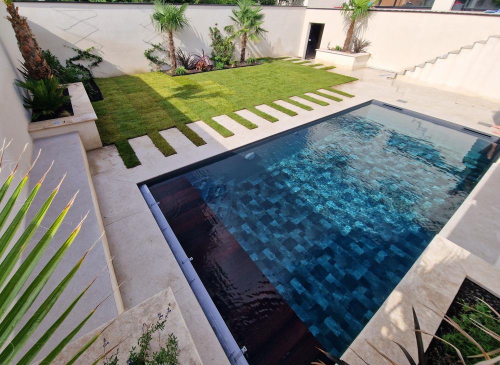 PISCINE PLAGE IMMERGEE